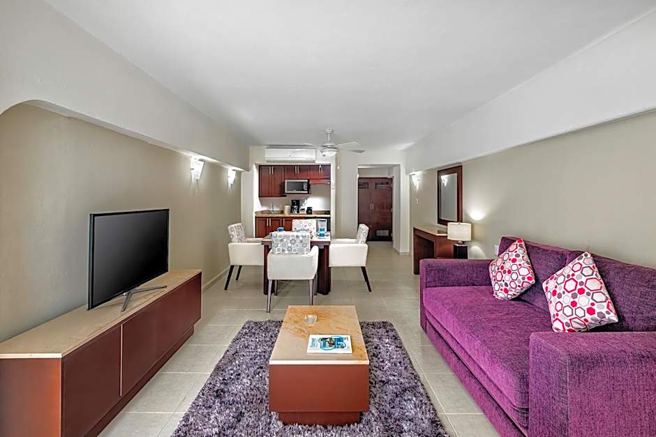 El Cid La Ceiba Beach Hotel