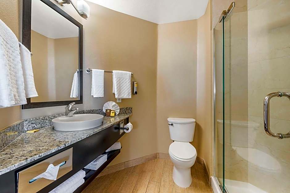 Best Western Plus Oceanside Palms Hotel