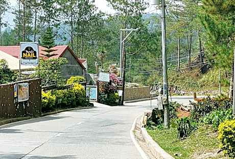 The Rusty Nail Inn and Cafe