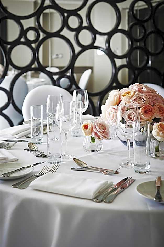 Radisson Blu Hotel, London South Kensington (formerly Vanderbilt)