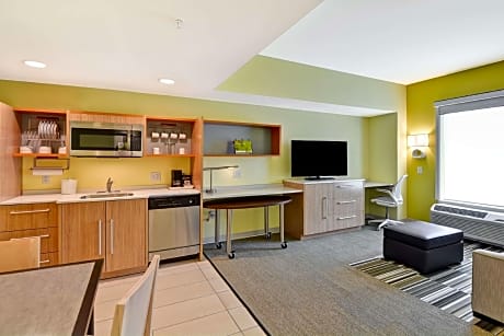 2 Queen Beds 1 Bedroom Suite Nonsmoking