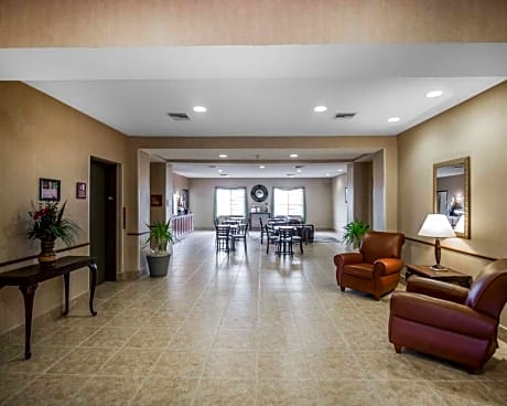 Rodeway Inn & Suites Salina South