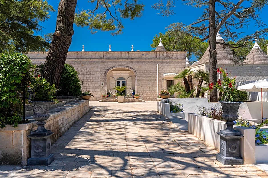 GuestHost - Borgo Lucia Trulli with pool