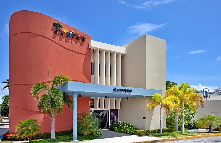 Holiday Inn Ponce & El Tropical Casino