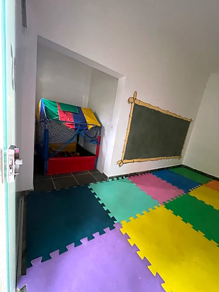 Paraíso Condomínio Wembley Tênis G-302