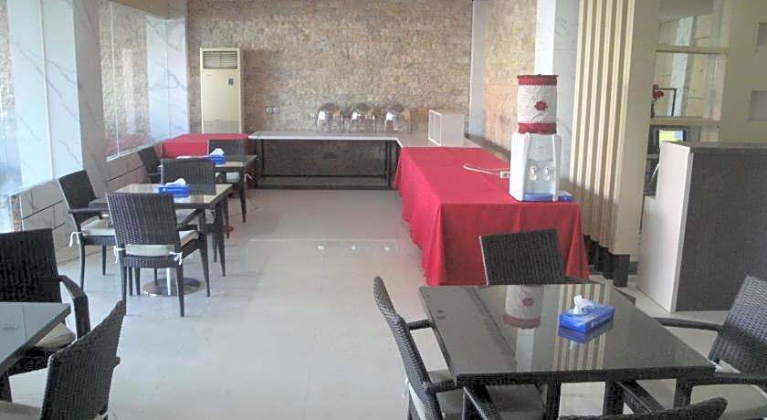 Sylvia Hotel Maumere