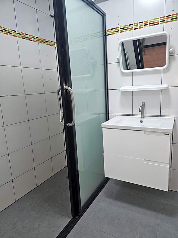 Happy Beach Jomtien Guesthouse