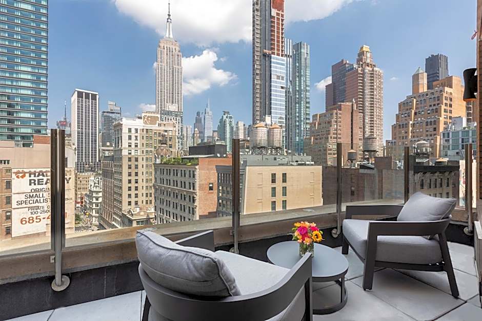 Broadway Plaza Hotel