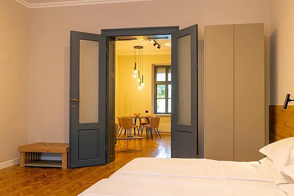 Bloom Downtown Suites