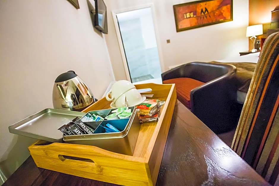 The Duke of Edinburgh Hotel & Bar