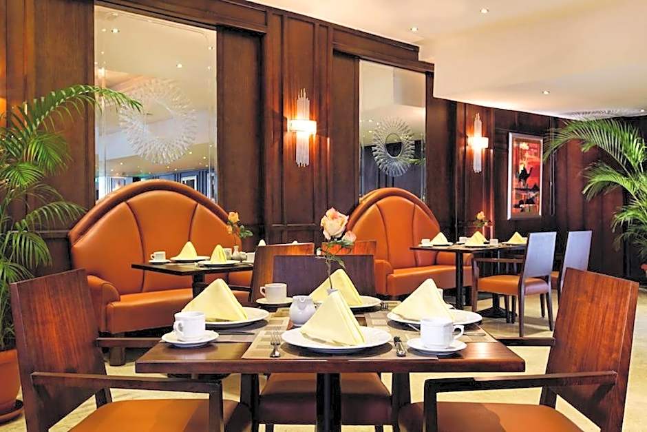 Cairo Pyramids Hotel