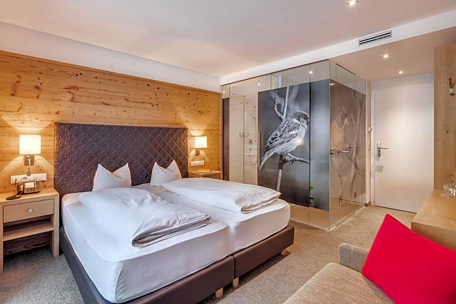 Photo 1 of 5 of Double Room