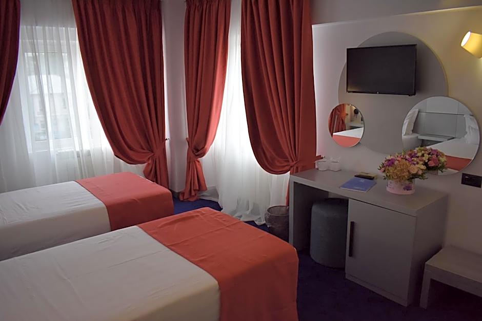 Hotel Europolis