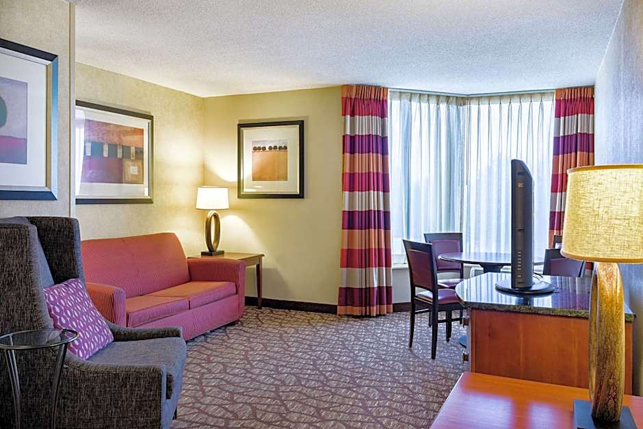 DoubleTree By Hilton Hotel Johnson City