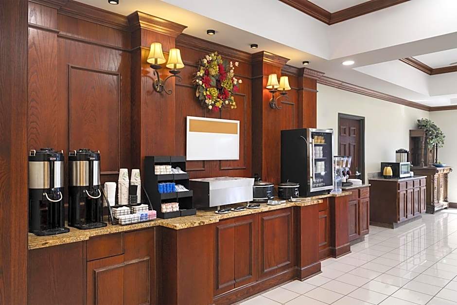 Crown Pointe Lodge; BW Signature Collection