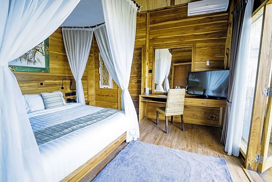 De Sapphire Cliff Villa by Danapati