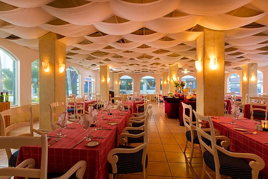 Crown Paradise Club Puerto Vallarta All Inclusive