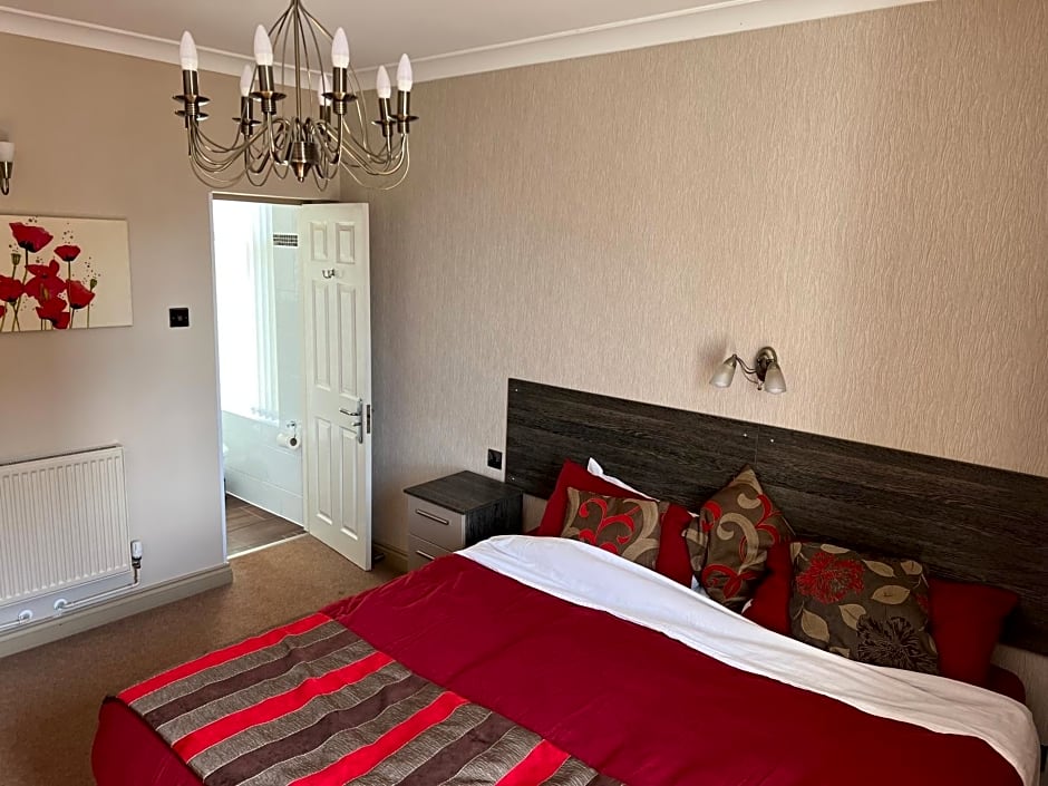 Southport Metro Hotel