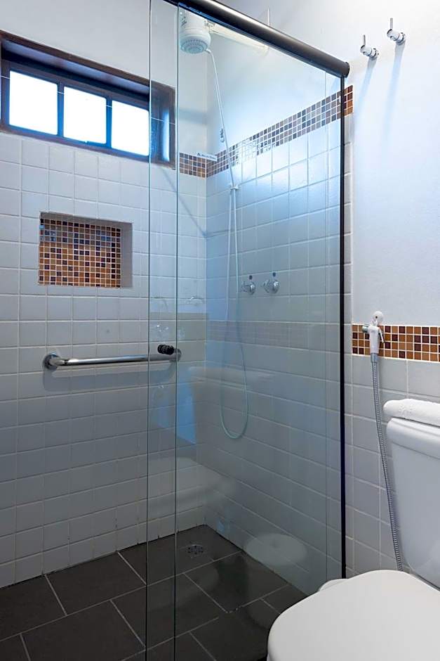 Pousada Além das Formas - Acesso a cachoeiras e gruta encantada