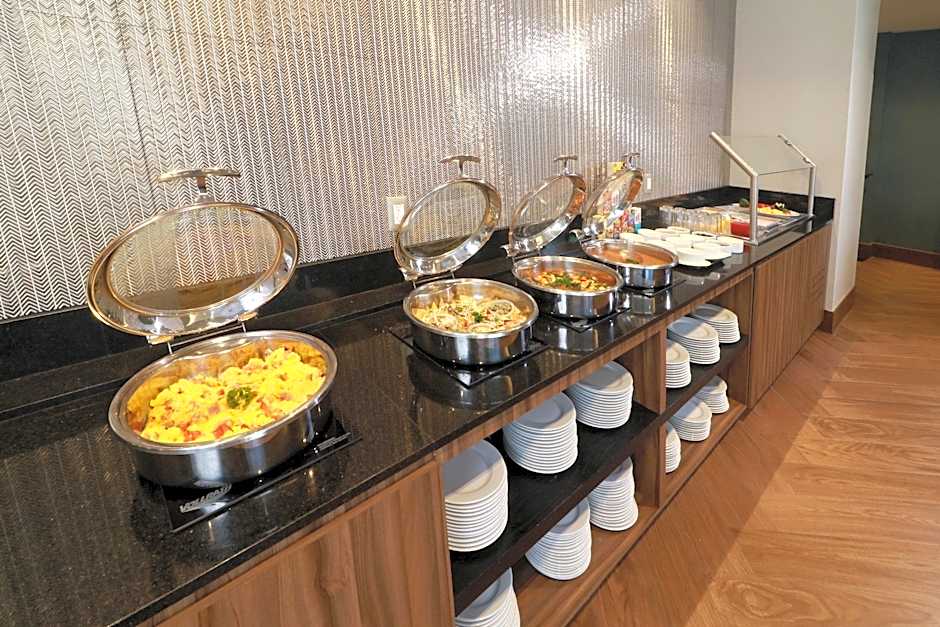 Holiday Inn Hotel And Suites Monterrey Apodaca Zona Airport By IHG