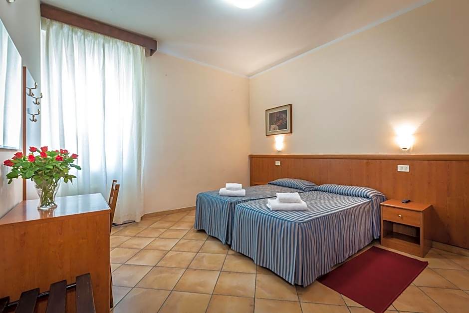 Hotel Real