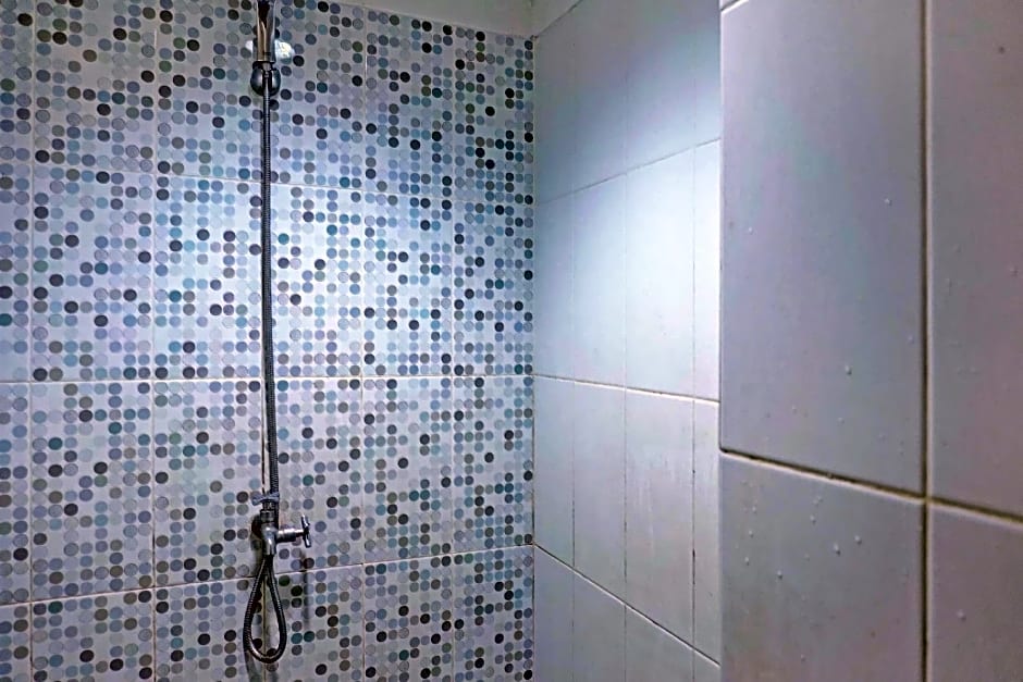 Collection O 92959 Apartement Sentraland Karawang By AT Room