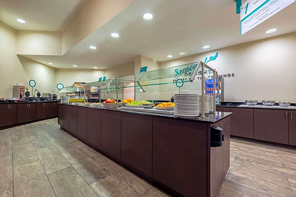 Embassy Suites By Hilton Hotel Tulsa-I-44