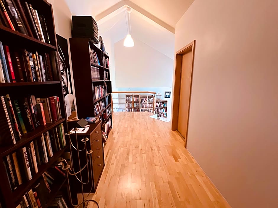 Reykjavik Peace Center