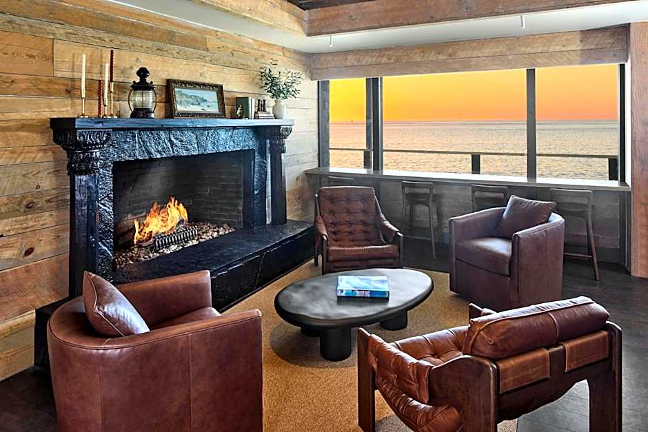 Monterey Beach Hotel, a Tribute Portfolio Hotel