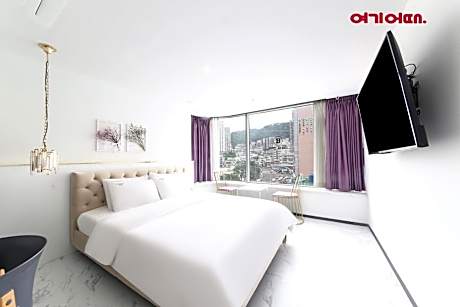 Deluxe Double Room with Half-Beach View