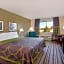 Super 8 by Wyndham Charles City
