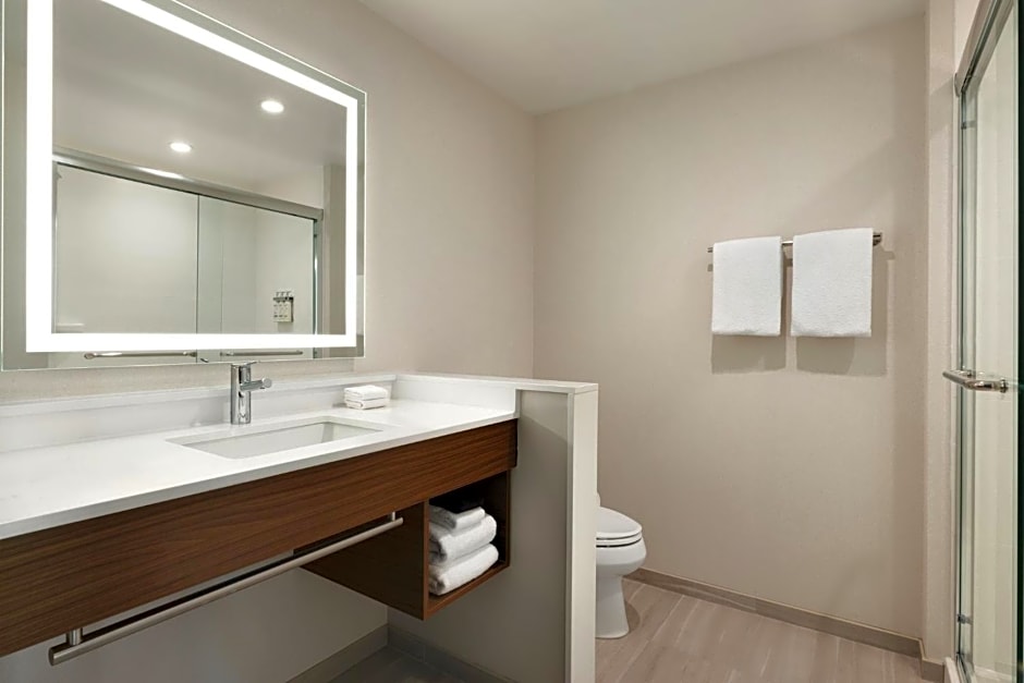 Holiday Inn Express Cape Canaveral by IHG