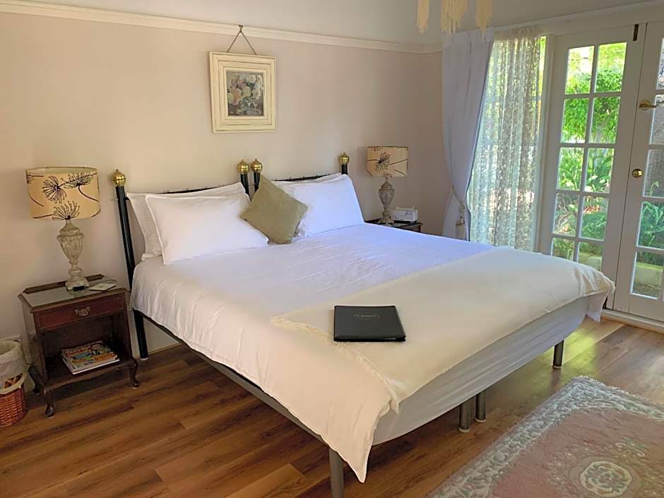 Rosebridge House Bed & Breakfast