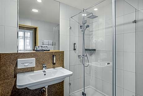 Standard double room single use