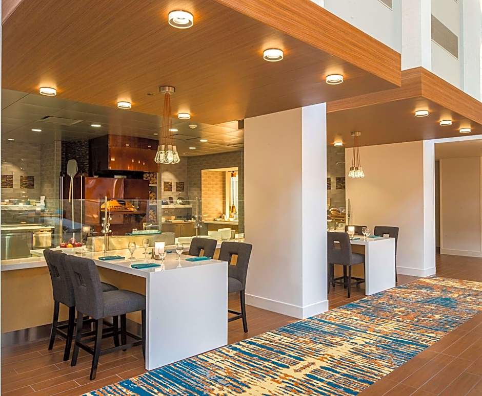 DoubleTree By Hilton Hotel Pittsburgh - Cranberry