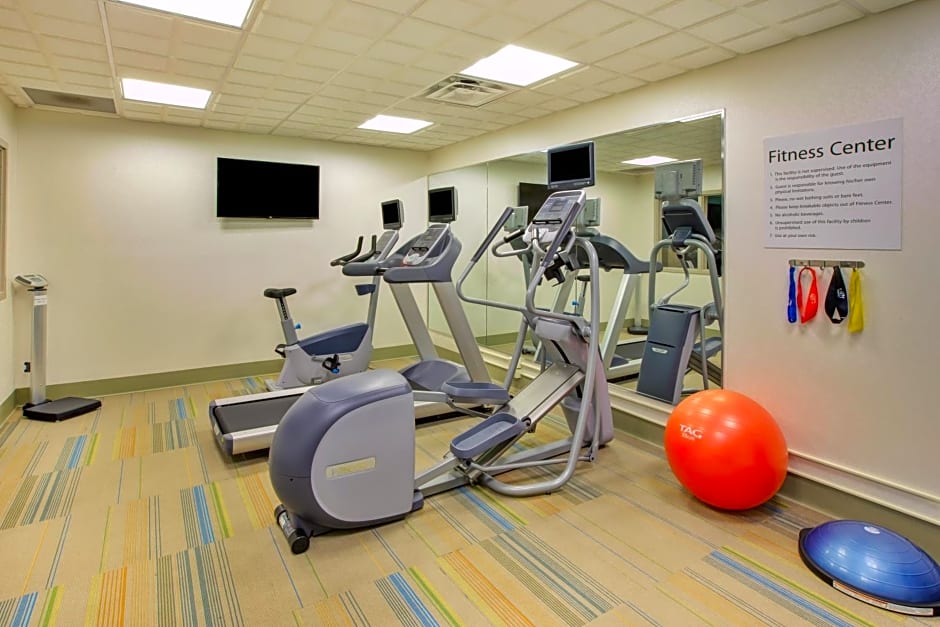 Holiday Inn Express Hotel & Suites Fort Wayne, an IHG Hotel