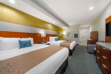 King Room with Two King Beds - Non-Smoking