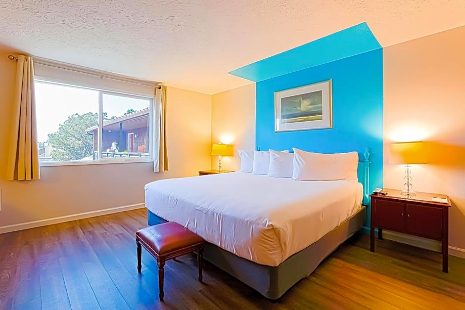 Coast River Inn by OYO Seaside