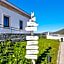 Hotel Faro Lariño