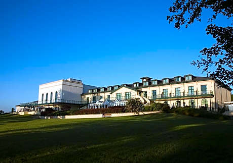 Vale Resort