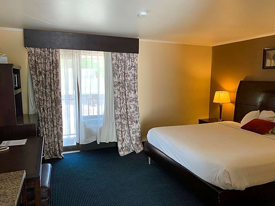 Travelodge by Wyndham Rapid City