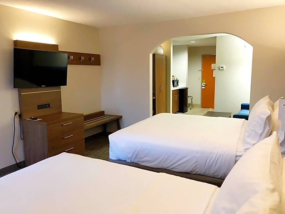 Holiday Inn Express & Suites Harrison By IHG