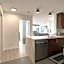 Luxary Condo Downtown Vancouver with free parking