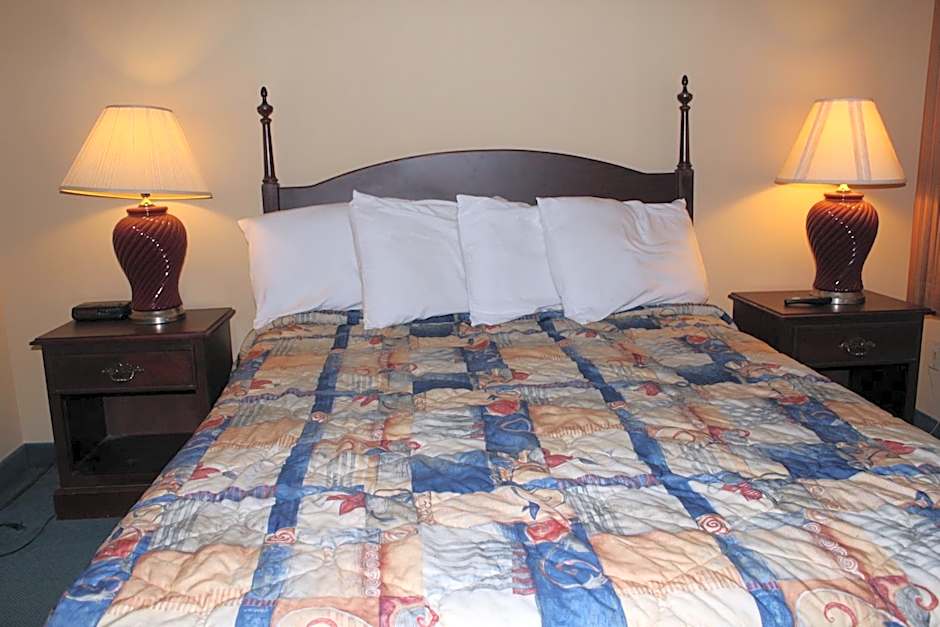 Photo 1 of 5 of Standard 1 Queen Bed