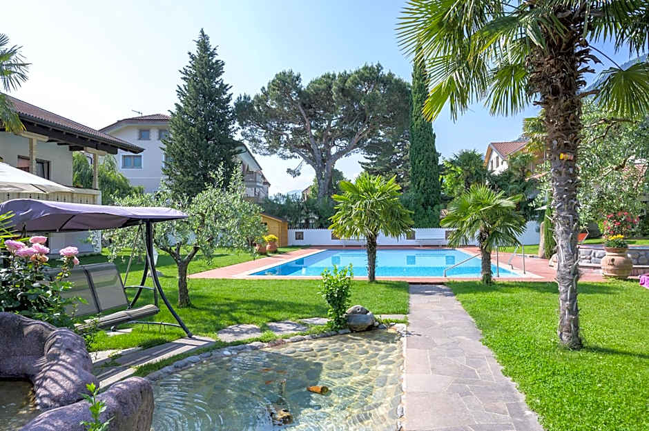 Glanzhof Hotel & Apartments