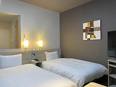 Twin Room - Non-Smoking