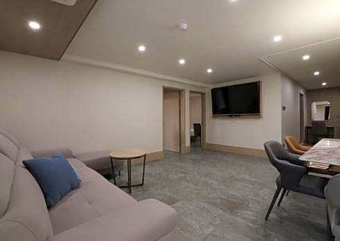 H Avenue Hotel Hwamyeong-dong