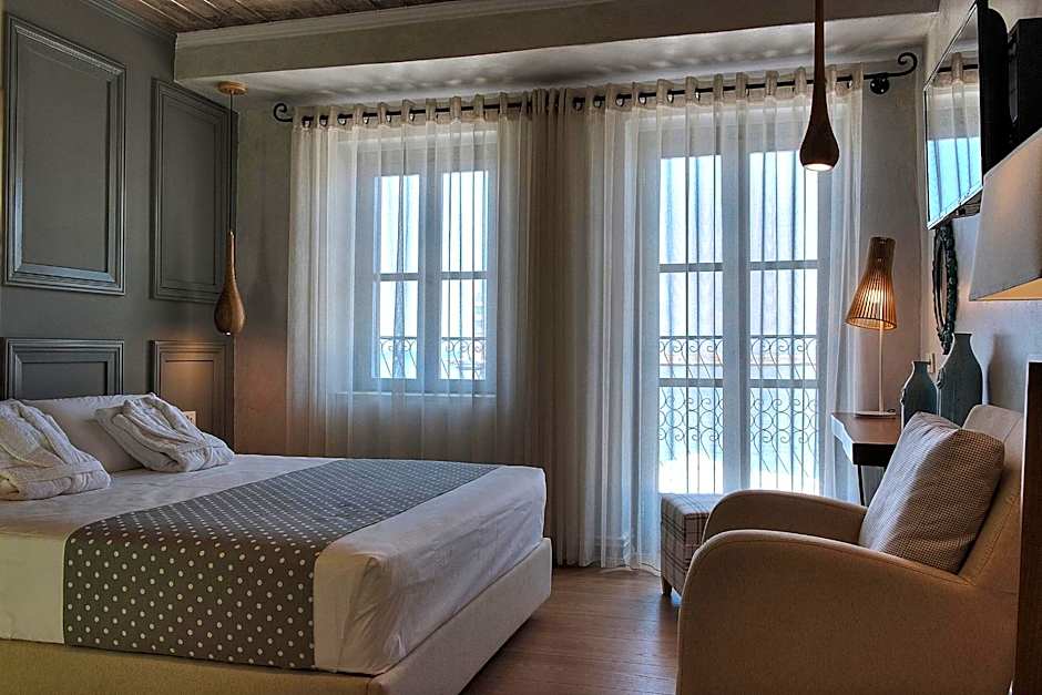 Elia Zampeliou Hotel