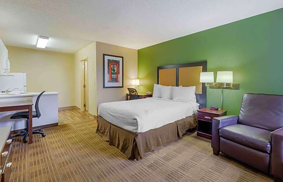 Extended Stay America Select Suites - Fayetteville - Owen Dr.