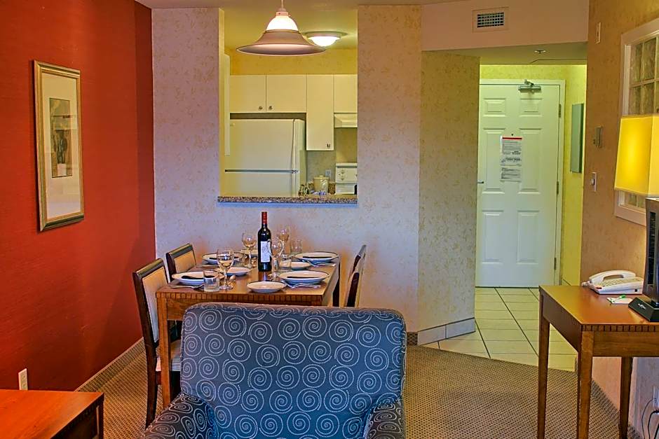 Holiday Inn Hotel & Suites Osoyoos By IHG